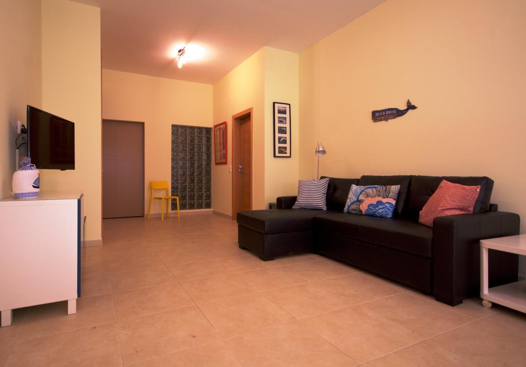 Apartamentos Plaza - Албуфейра Стая снимка