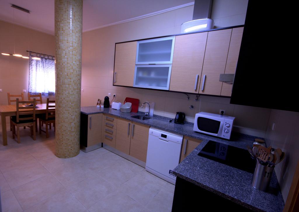 Apartamentos Plaza - Албуфейра Стая снимка