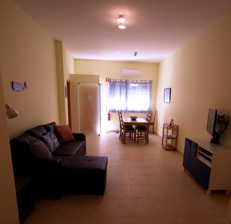 Apartamentos Plaza - Албуфейра Стая снимка